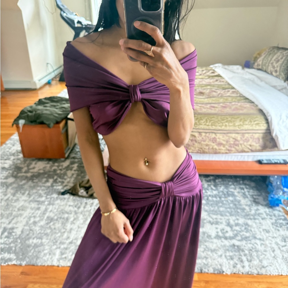 Elegant Burgundy Off-Shoulder Skirt top SET like cult Gaia arcina ori - Picture 5 of 5